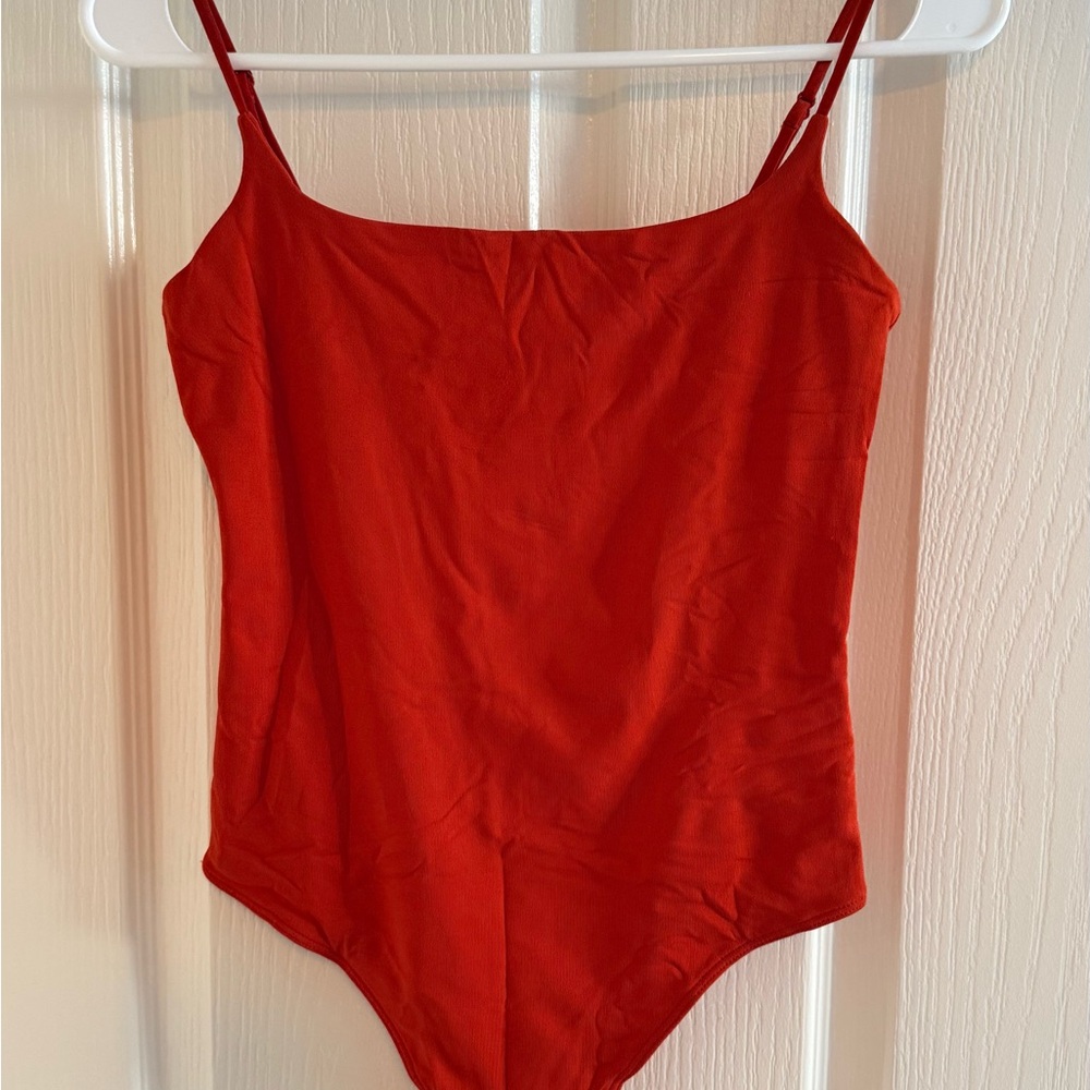 Aritzia Babaton Square Neck Contour Cami Bodysuit
